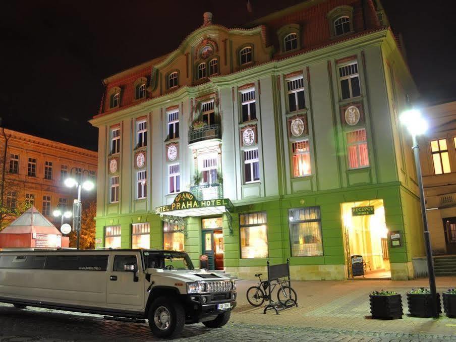 Grand Hotel Praha Jičín Exteriör bild